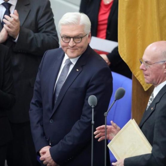 Bundespräsident Steinmeier im Parlament vereidigt