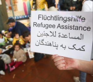 Fast jeder zweite Muslim in Flüchtlingshilfe aktiv